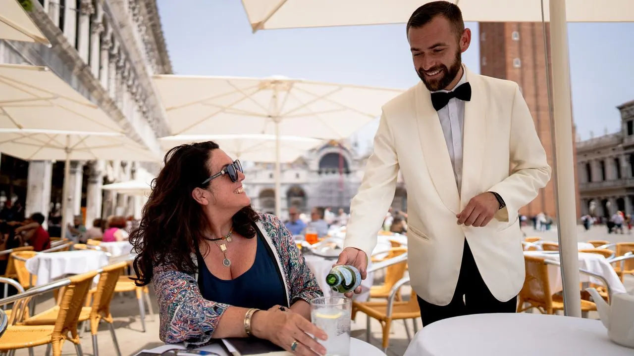 Bettany Hughesi suur reisituur: Pariisist Rooma