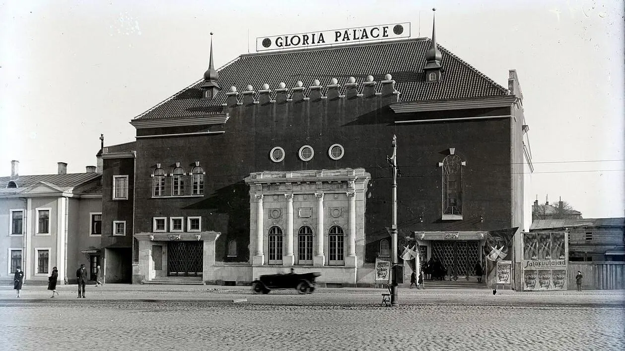 Gloria Palace läbi sajandi